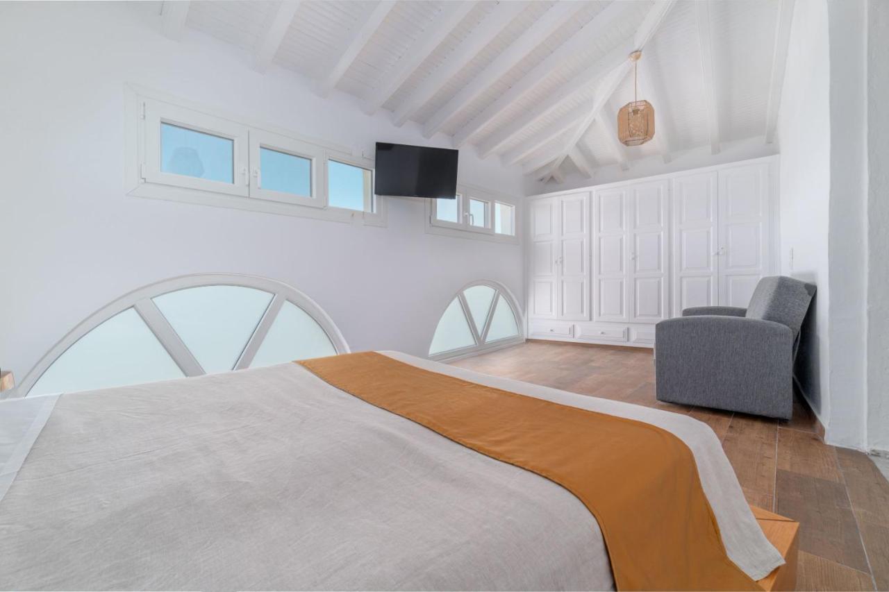 Megaron Boutique * Skiathos Town