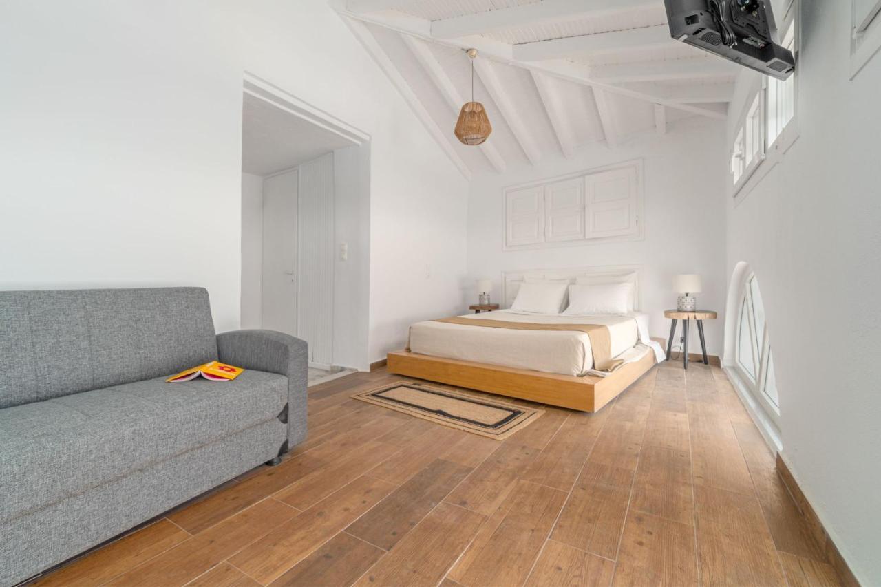 Megaron Boutique * Skiathos Town